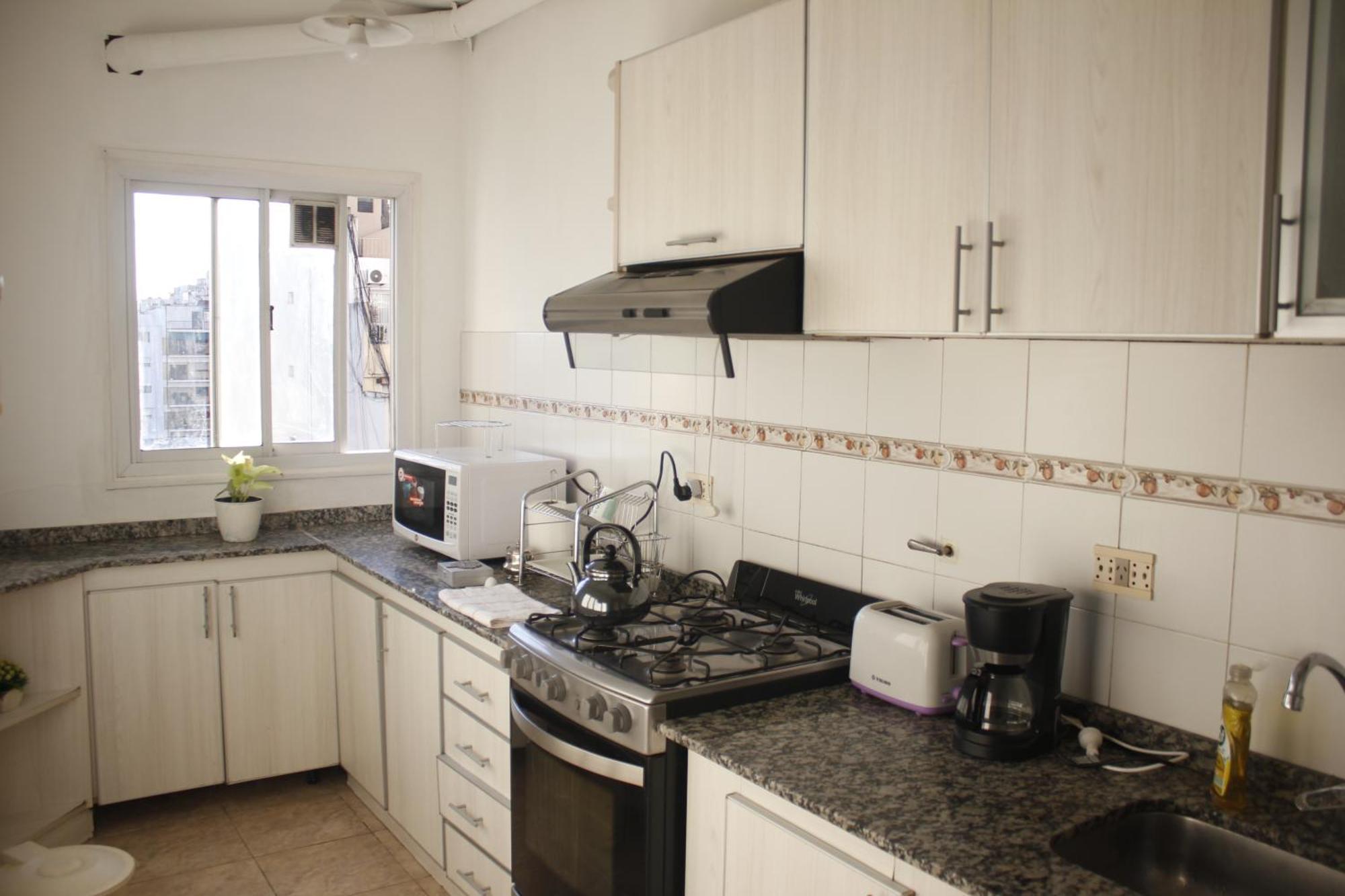 Bright & Spacious Flat In Almagro-perfect For Groups And Families